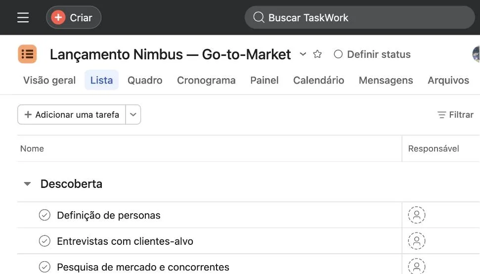 Projeto no Asana em lista: tarefas por etapa com datas